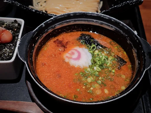Ganso Hakata Mentaiju Nishinakasu
