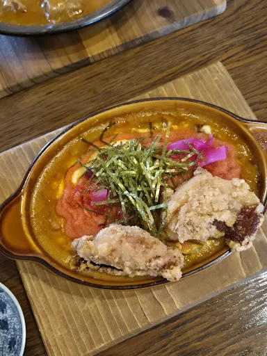 야채듬뿍 피자, 검은 마늘 바냐카우다 소스를 곁들여